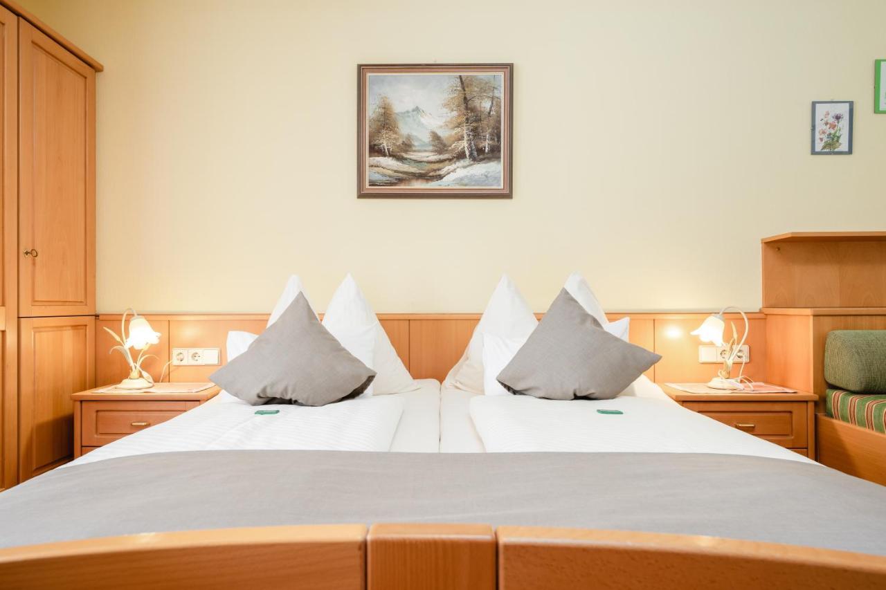 Pension Glitschnerhof Aigen im Ennstal Exterior photo